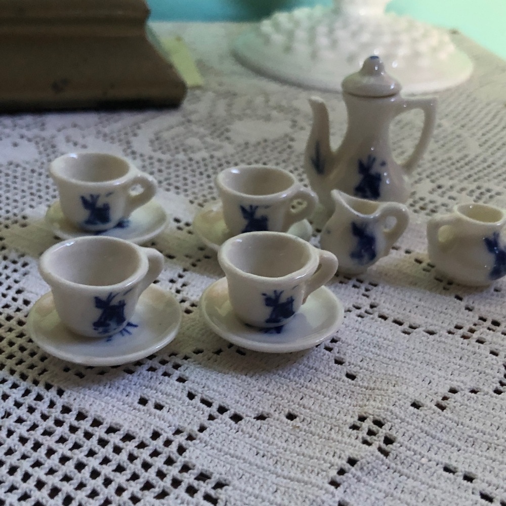 Could Be Delft’s Little Tea Set